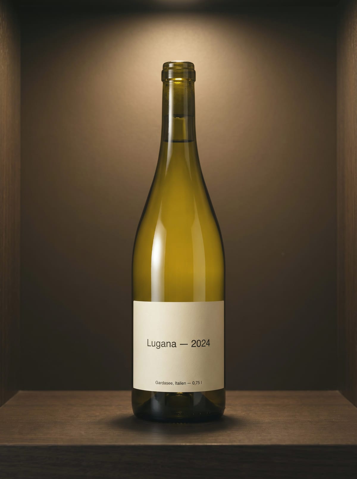 Flasche Lugana, Jahrgang 2024